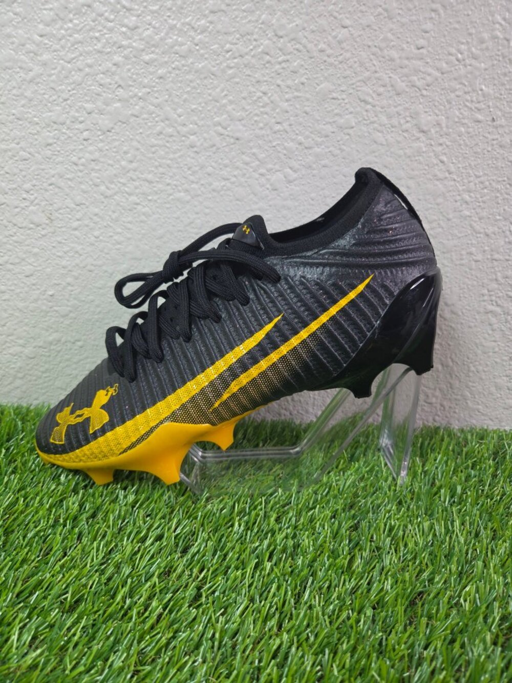 Under Armour Blur Pro Football Cleats 3028220 Black Gold Men's 8